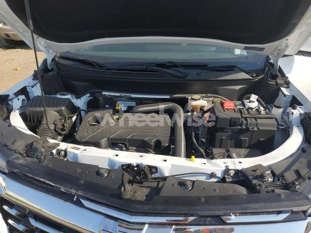 Photo 4 of 2026 CHEVROLET EQUINOX LT (VIN 3GNAXPEGXTL125861)