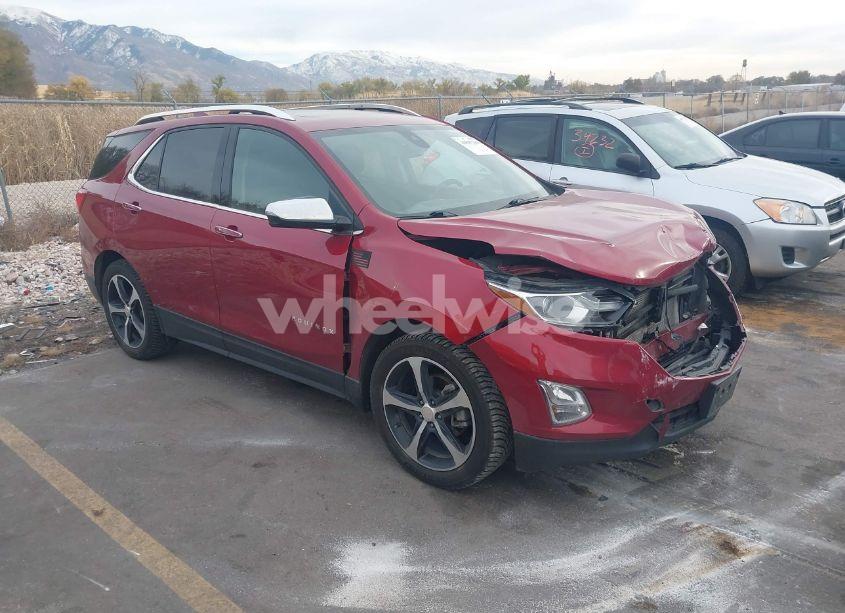 2018 Chevrolet Equinox PREMIER (VIN 3GNAXPEU3JS616801) main photo