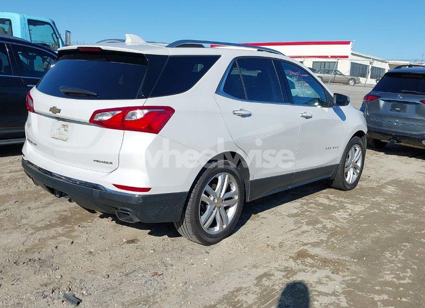 Photo 4 of 2020 Chevrolet Equinox FWD PREMIER 2.0L TURBO (VIN 3GNAXPEX1LS537513)