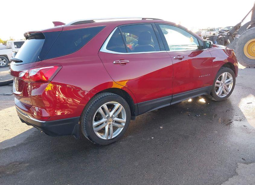 Photo 4 of 2019 Chevrolet Equinox PREMIER (VIN 3GNAXPEX2KS562967)