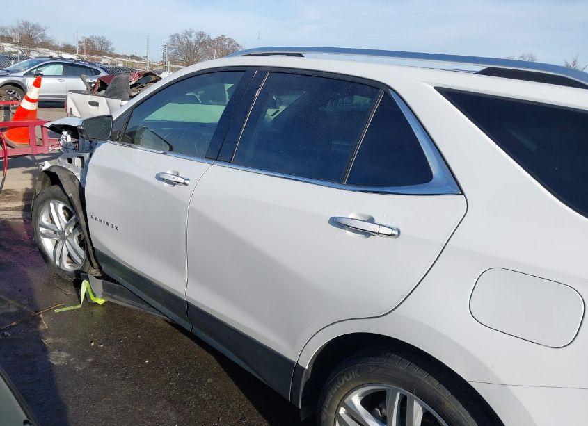 Photo 14 of 2020 Chevrolet Equinox FWD PREMIER 2.0L TURBO (VIN 3GNAXPEX2LS671768)