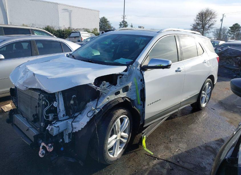 Photo 2 of 2020 Chevrolet Equinox FWD PREMIER 2.0L TURBO (VIN 3GNAXPEX2LS671768)
