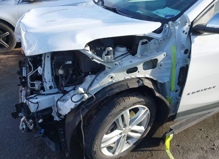 Photo 6 of 2020 Chevrolet Equinox FWD PREMIER 2.0L TURBO (VIN 3GNAXPEX2LS671768)