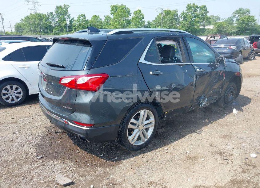Photo 4 of 2020 Chevrolet Equinox FWD PREMIER 2.0L TURBO (VIN 3GNAXPEX3LS512046)