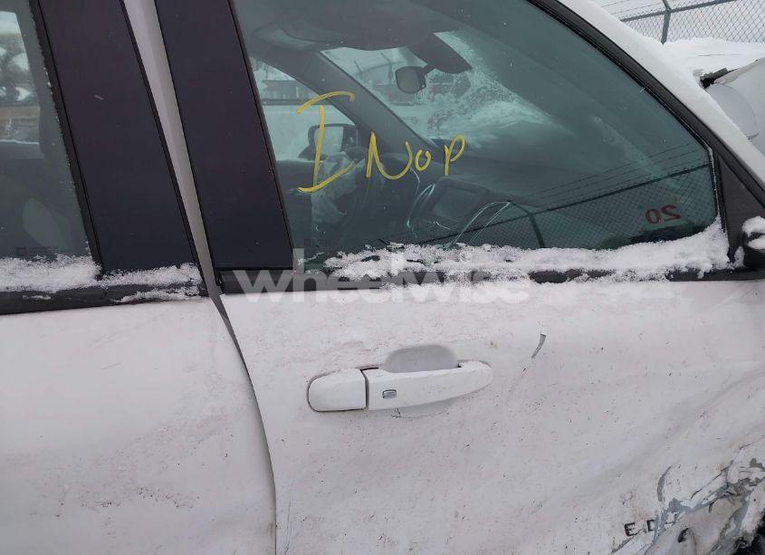 Photo 5 of 2018 Chevrolet Equinox LS (VIN 3GNAXREV0JL341628)