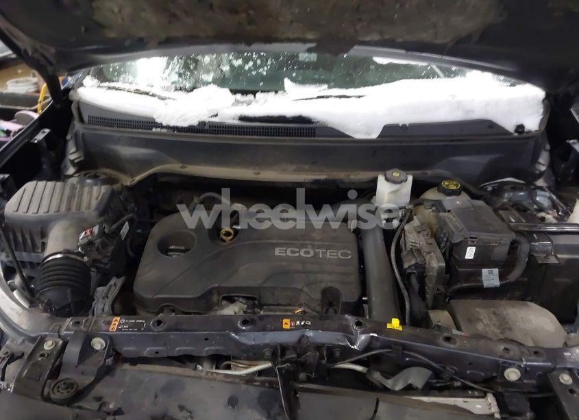 Photo 10 of 2018 Chevrolet Equinox LS (VIN 3GNAXREV0JS562782)