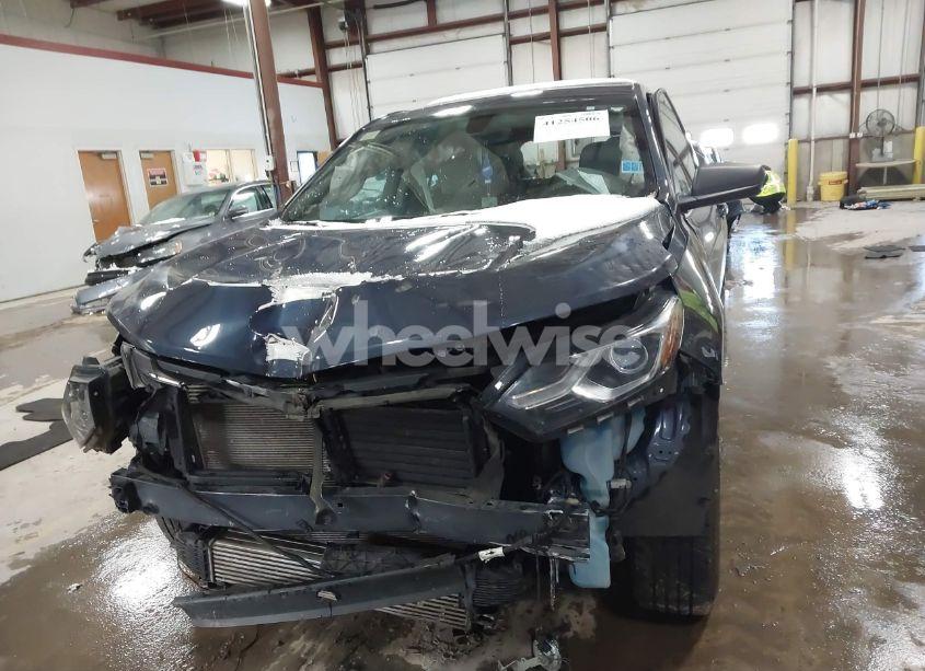 Photo 13 of 2018 Chevrolet Equinox LS (VIN 3GNAXREV0JS562782)