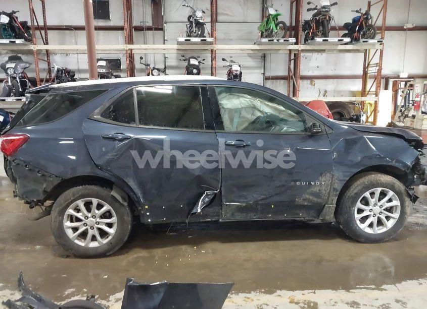 Photo 14 of 2018 Chevrolet Equinox LS (VIN 3GNAXREV0JS562782)