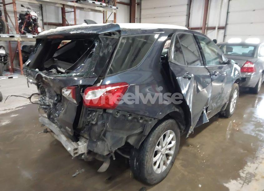 Photo 4 of 2018 Chevrolet Equinox LS (VIN 3GNAXREV0JS562782)