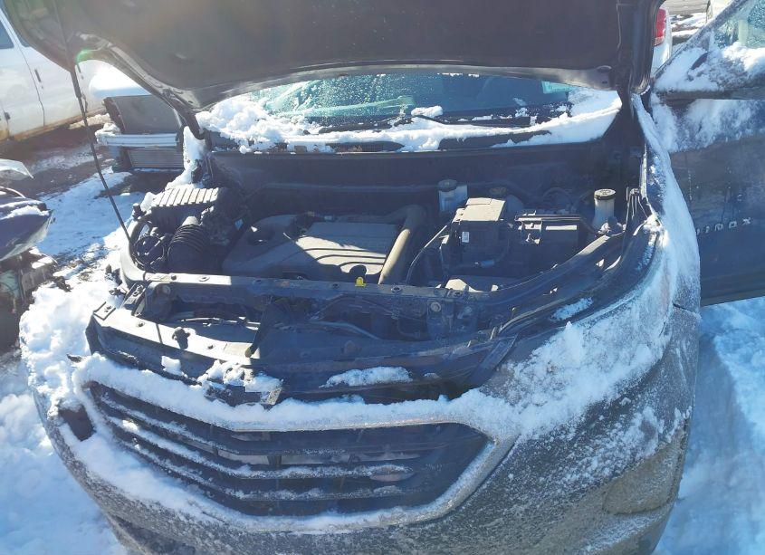 Photo 10 of 2018 Chevrolet Equinox LS (VIN 3GNAXREV2JL362237)