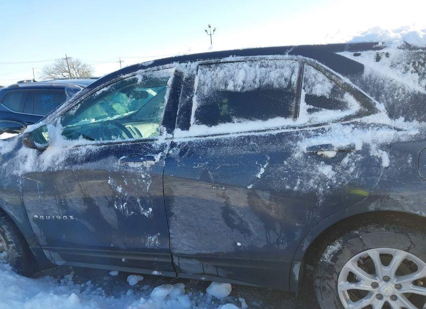 Photo 14 of 2018 Chevrolet Equinox LS (VIN 3GNAXREV2JL362237)