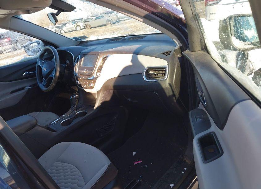 Photo 5 of 2018 Chevrolet Equinox LS (VIN 3GNAXREV2JL362237)