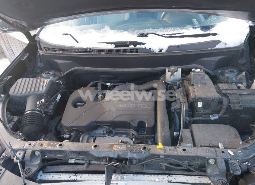 Photo 10 of 2018 Chevrolet Equinox LS (VIN 3GNAXREV4JL102101)