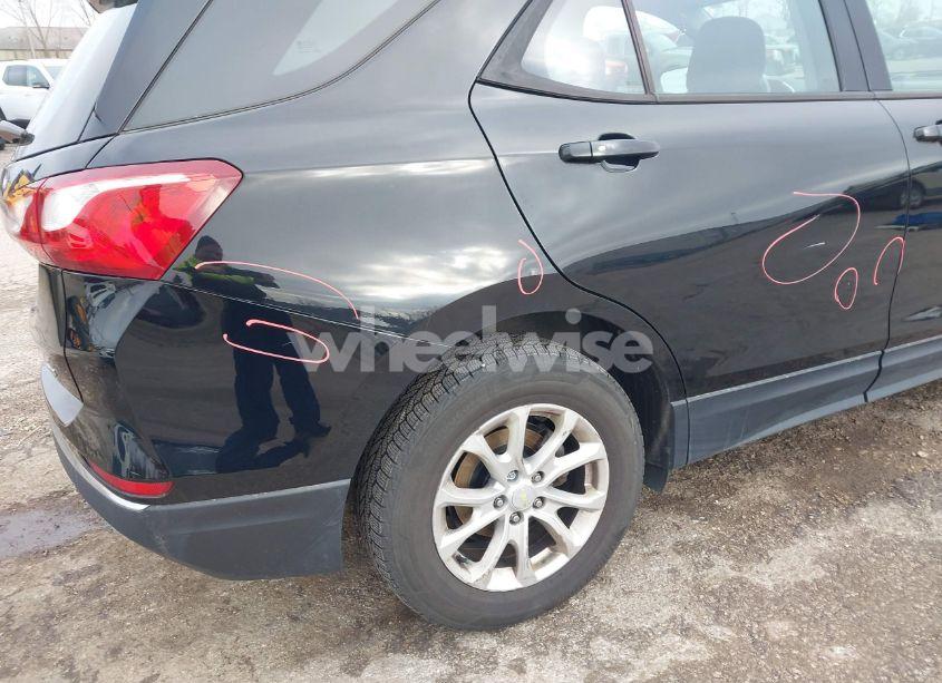 Photo 20 of 2018 Chevrolet Equinox LS (VIN 3GNAXREV4JL130545)