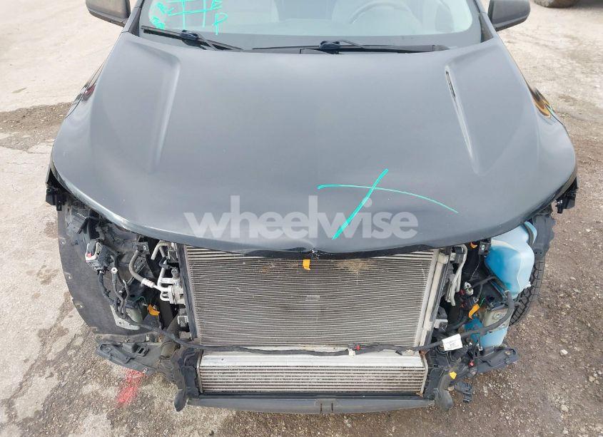 Photo 6 of 2018 Chevrolet Equinox LS (VIN 3GNAXREV4JL130545)