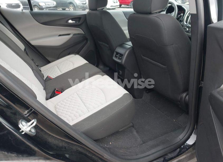 Photo 8 of 2018 Chevrolet Equinox LS (VIN 3GNAXREV4JL130545)