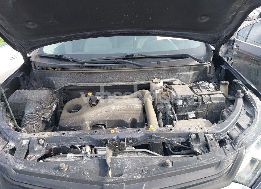 Photo 10 of 2018 Chevrolet Equinox LS (VIN 3GNAXREV4JL407680)