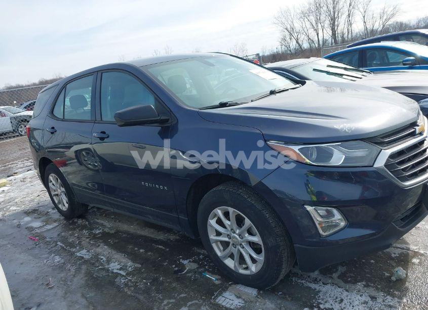 Photo 13 of 2018 Chevrolet Equinox LS (VIN 3GNAXREV4JL407680)