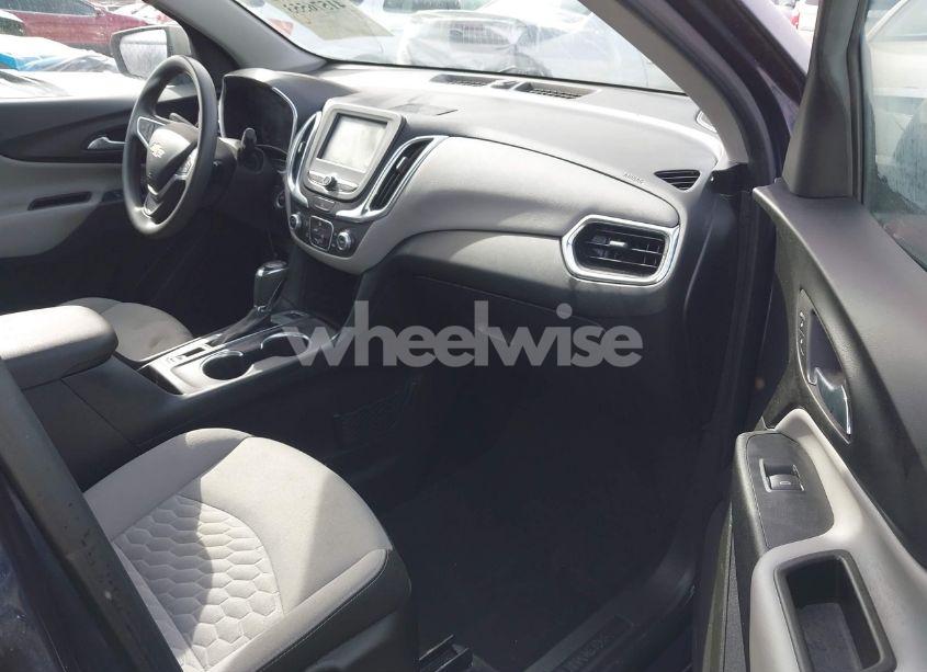 Photo 5 of 2018 Chevrolet Equinox LS (VIN 3GNAXREV4JL407680)