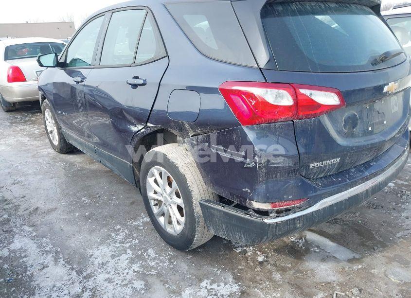 Photo 6 of 2018 Chevrolet Equinox LS (VIN 3GNAXREV4JL407680)