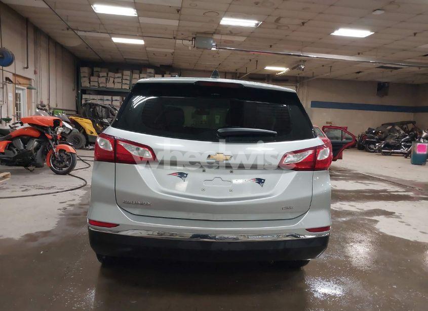 Photo 16 of 2018 Chevrolet Equinox LS (VIN 3GNAXREV5JL172450)
