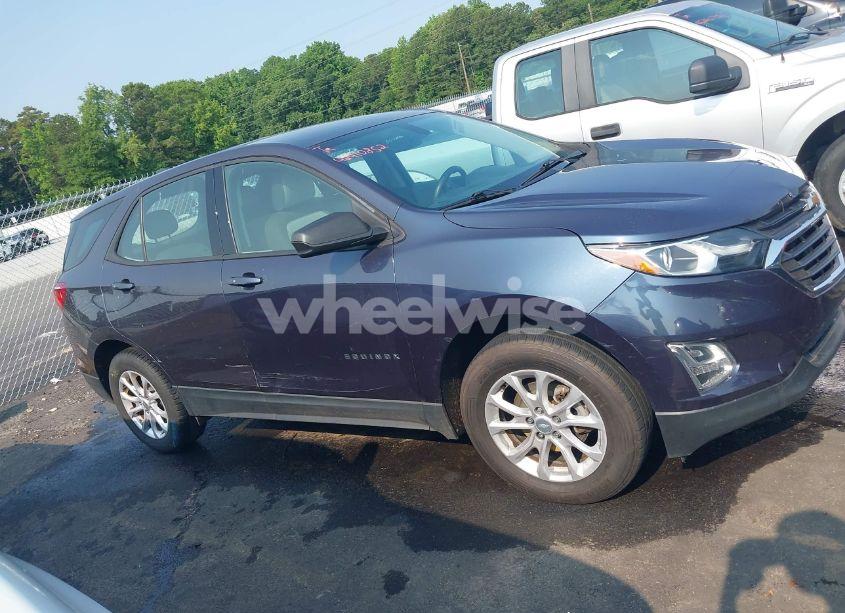 Photo 13 of 2018 Chevrolet Equinox LS (VIN 3GNAXREV5JS594675)