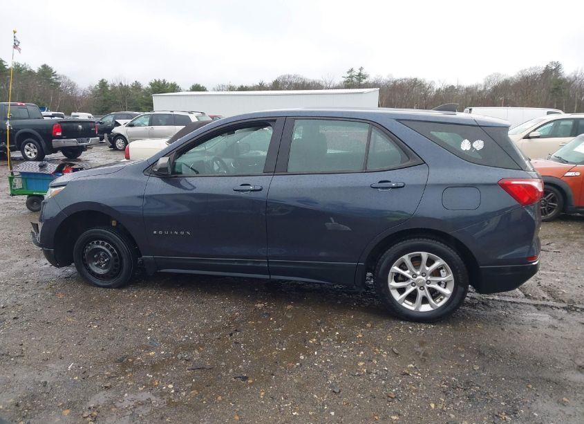 Photo 15 of 2018 Chevrolet Equinox LS (VIN 3GNAXREV6JS646833)