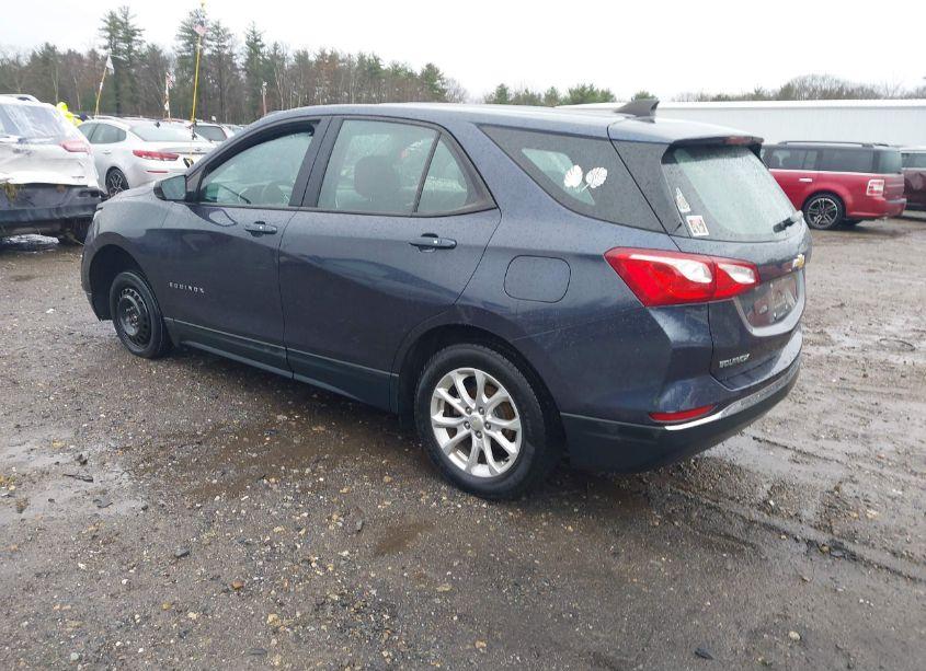 Photo 3 of 2018 Chevrolet Equinox LS (VIN 3GNAXREV6JS646833)