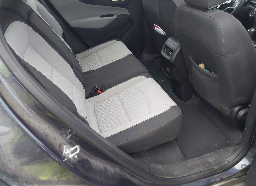 Photo 8 of 2018 Chevrolet Equinox LS (VIN 3GNAXREV6JS646833)