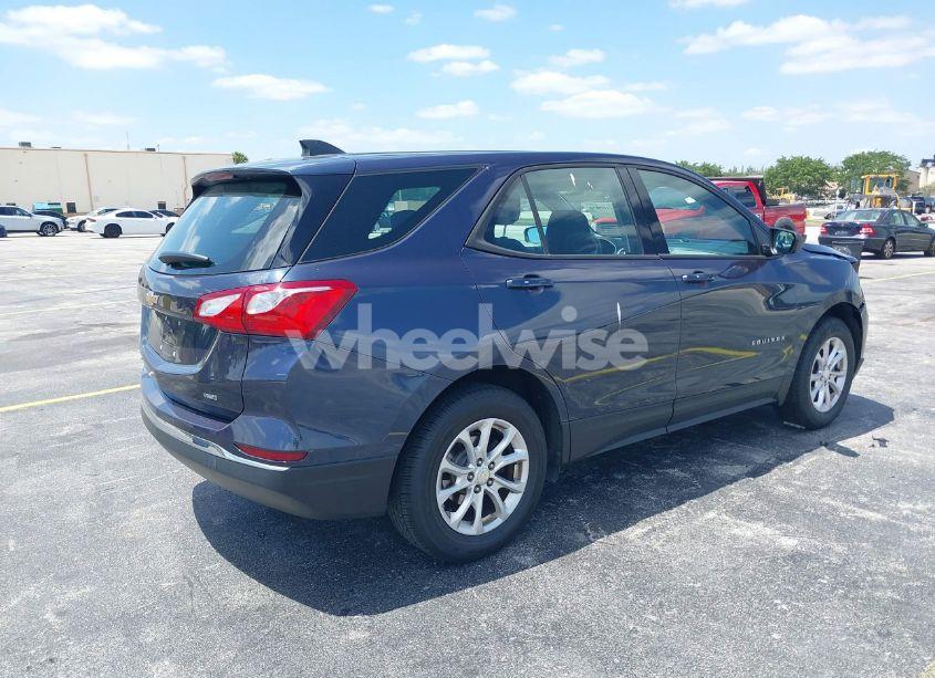 Photo 4 of 2018 Chevrolet Equinox LS (VIN 3GNAXREV9JL114731)