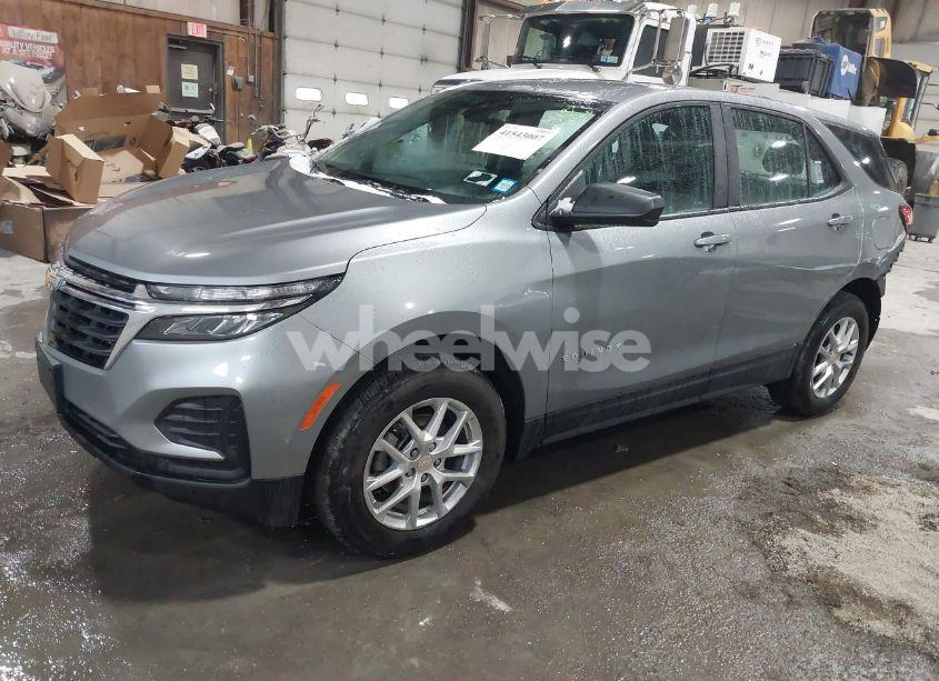 Photo 2 of 2024 Chevrolet Equinox AWD LS (VIN 3GNAXSEG2RL318484)