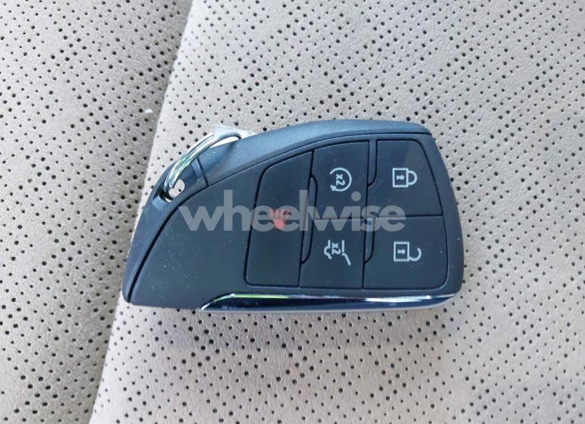 Photo 11 of 2025 Chevrolet Equinox AWD ACTIV (VIN 3GNAXSEG4SL196474)