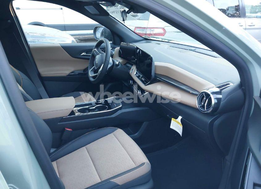 Photo 5 of 2025 Chevrolet Equinox AWD ACTIV (VIN 3GNAXSEG4SL196474)