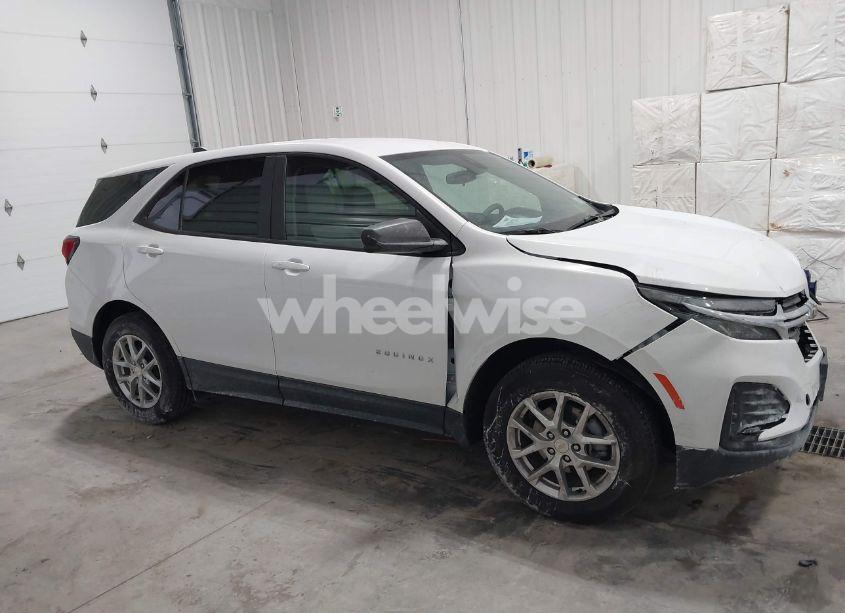 Photo 13 of 2024 Chevrolet Equinox AWD LS (VIN 3GNAXSEG5RL159976)