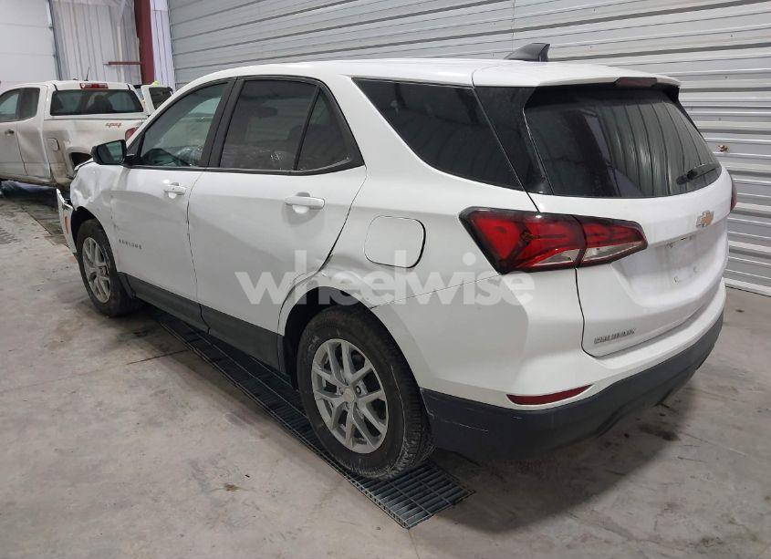 Photo 3 of 2024 Chevrolet Equinox AWD LS (VIN 3GNAXSEG5RL159976)