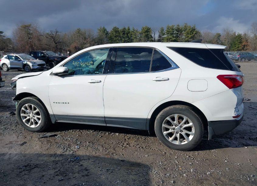 Photo 14 of 2018 Chevrolet Equinox LT (VIN 3GNAXSEV0JL123695)