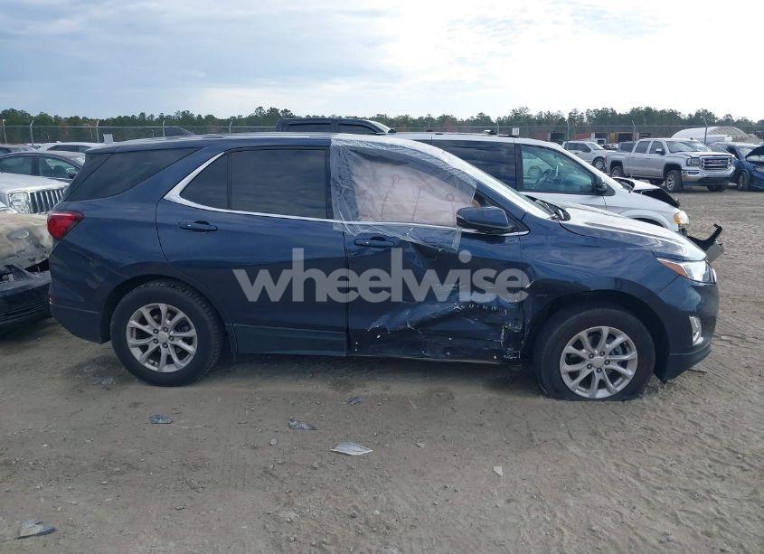 Photo 13 of 2018 Chevrolet Equinox LT (VIN 3GNAXSEV0JL401298)