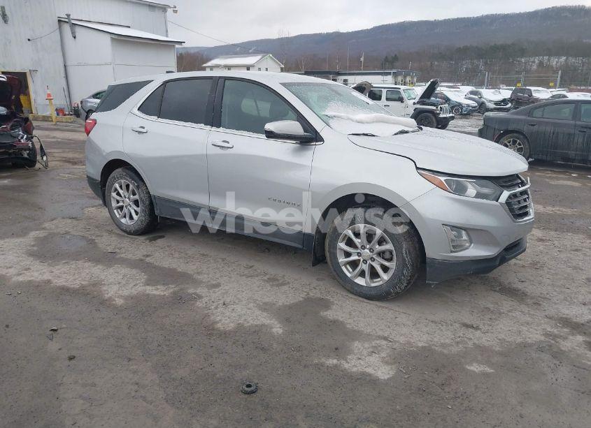 2018 Chevrolet Equinox LT (VIN 3GNAXSEV0JS571151) main photo