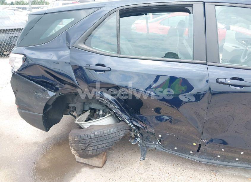 Photo 6 of 2020 Chevrolet Equinox AWD LS (VIN 3GNAXSEV0LS687534)