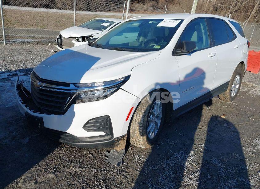 Photo 2 of 2022 Chevrolet Equinox AWD LS (VIN 3GNAXSEV0NS145224)