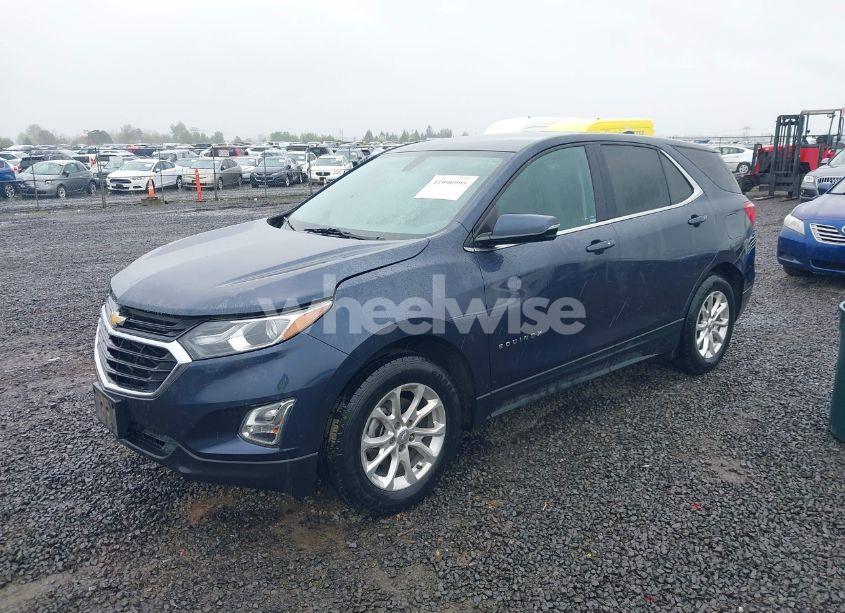 Photo 2 of 2018 Chevrolet Equinox LT (VIN 3GNAXSEV1JL111670)
