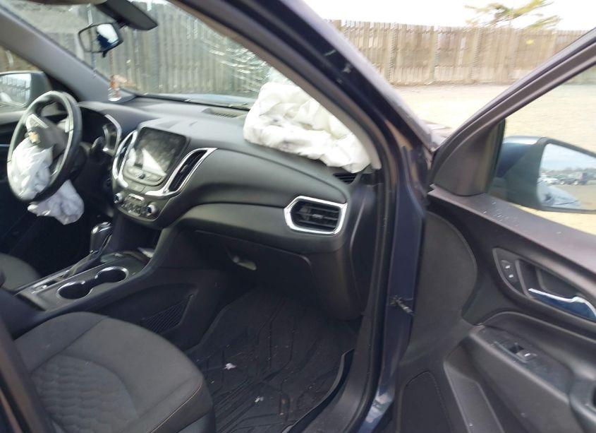 Photo 5 of 2018 Chevrolet Equinox LT (VIN 3GNAXSEV1JS540927)