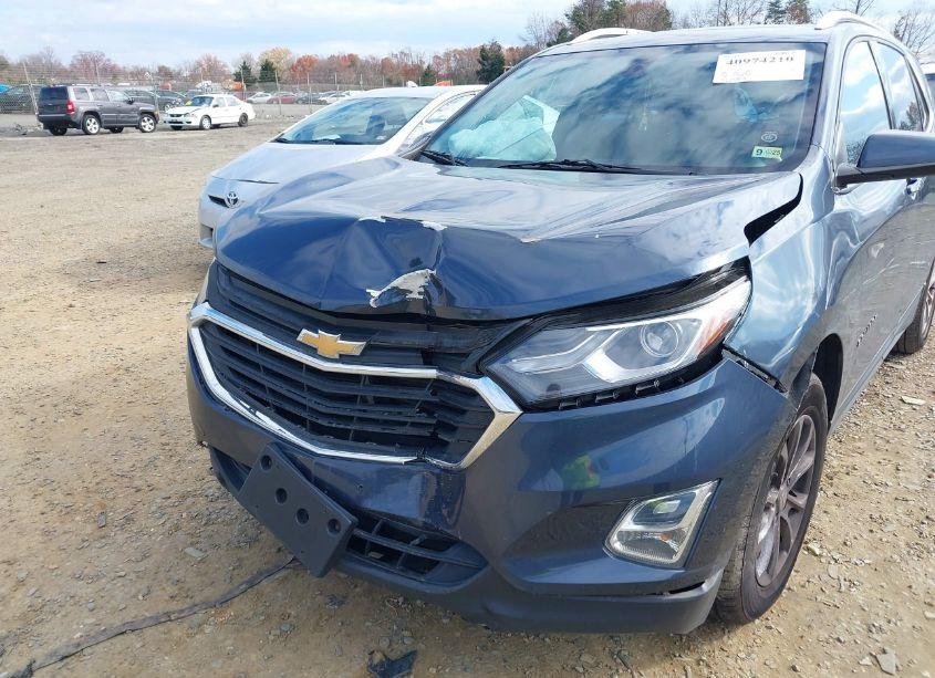 Photo 6 of 2018 Chevrolet Equinox LT (VIN 3GNAXSEV1JS540927)