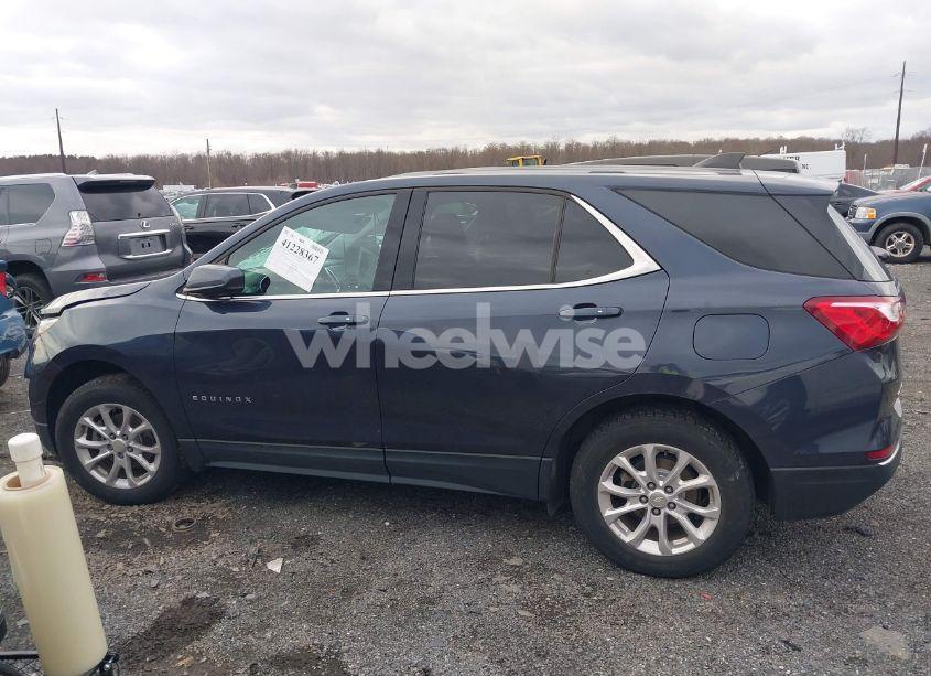 Photo 14 of 2018 Chevrolet Equinox LT (VIN 3GNAXSEV1JS643166)