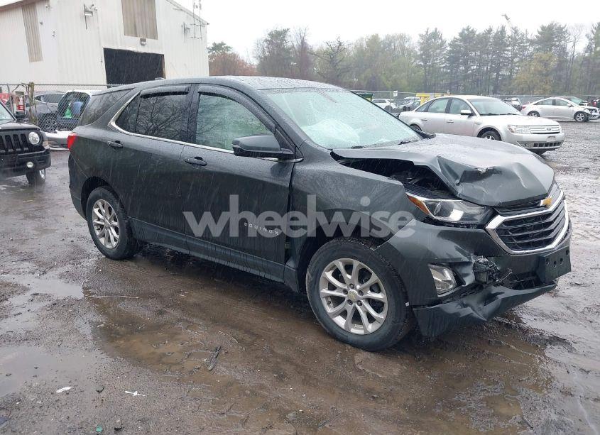2018 Chevrolet Equinox LT (VIN 3GNAXSEV1JS648190) main photo