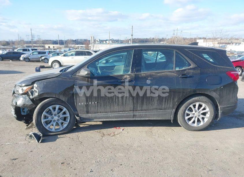 Photo 13 of 2019 Chevrolet Equinox LS (VIN 3GNAXSEV1KL285269)