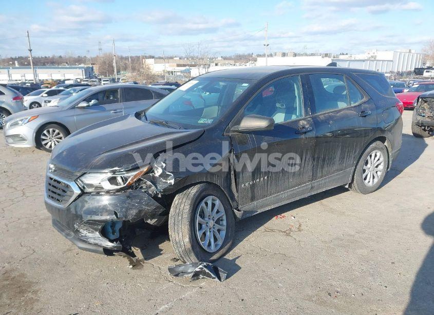 Photo 2 of 2019 Chevrolet Equinox LS (VIN 3GNAXSEV1KL285269)