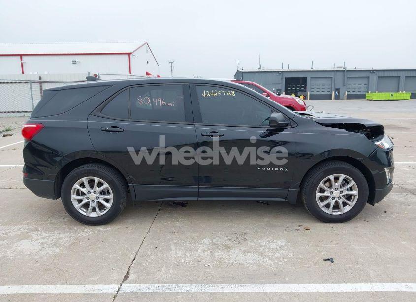 Photo 13 of 2019 Chevrolet Equinox LS (VIN 3GNAXSEV1KL290102)