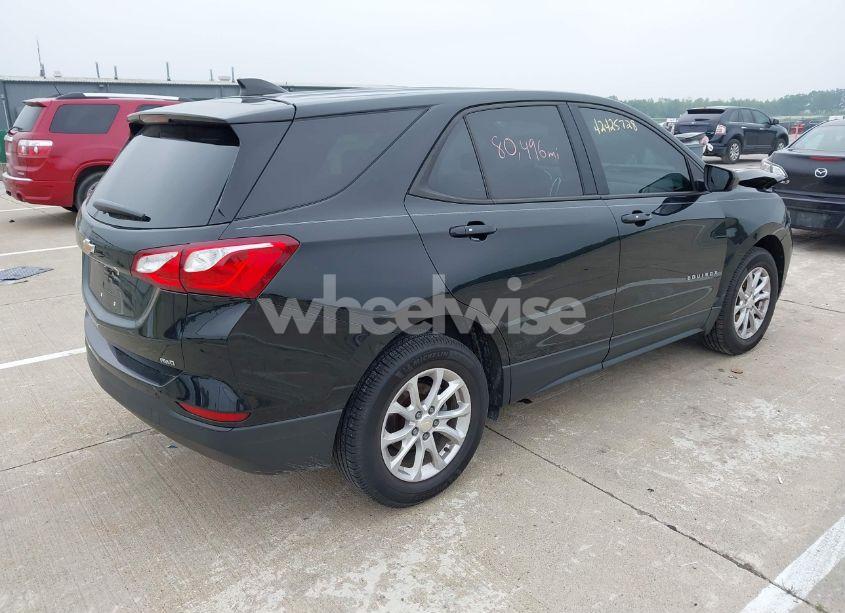 Photo 4 of 2019 Chevrolet Equinox LS (VIN 3GNAXSEV1KL290102)