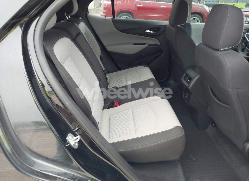 Photo 8 of 2019 Chevrolet Equinox LS (VIN 3GNAXSEV1KL290102)